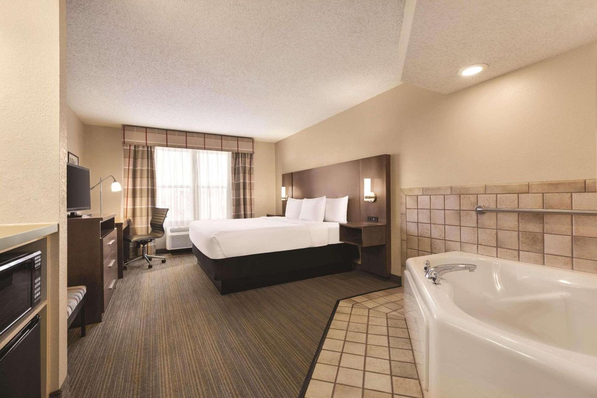 Country Inn & Suites By Radisson, Forest Lake, Mn Exterior foto